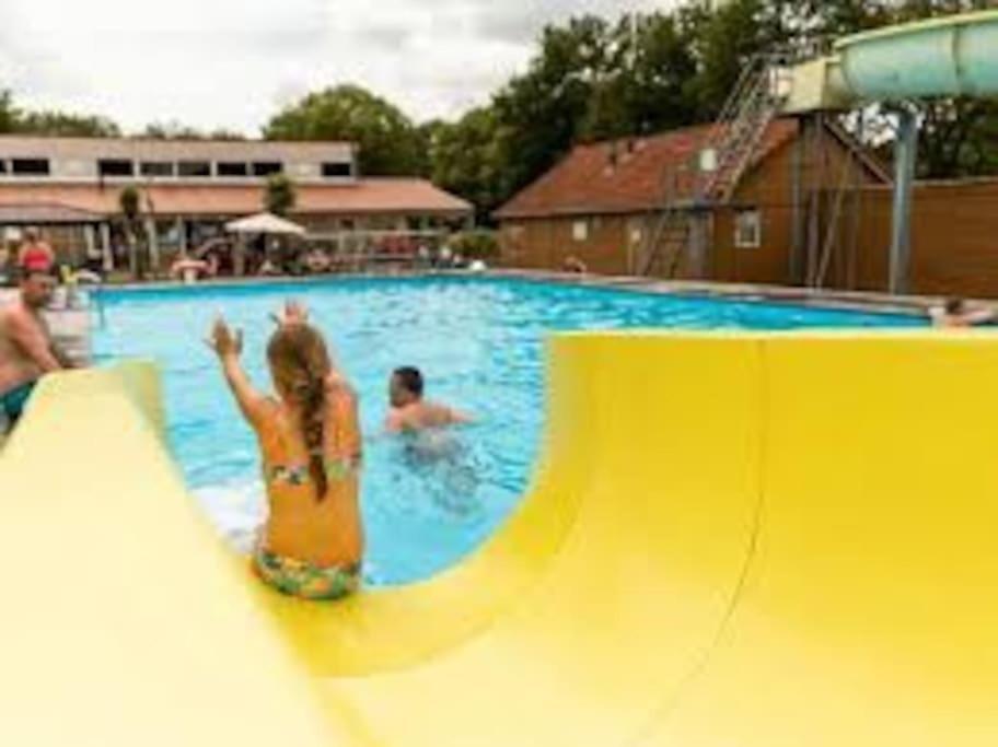Chalet 14 Met Airco Familiecamping De Tien Heugten Schoonloo Drenthe Екстер'єр фото